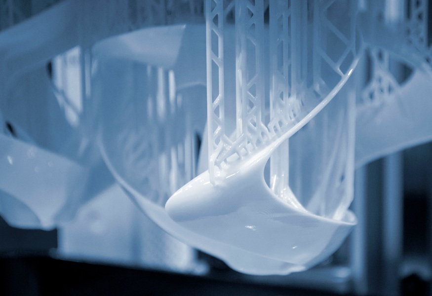 기존 필름 대비 이형 성능을 두 배 이상 개선한 벌레잡이통풀 모방 초윤활 소재 개발 썸네일