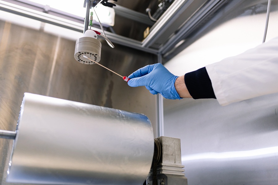 습기에도 강한 고선택성 탄소 포집용 MOF 고분자 섬유포 개발 썸네일